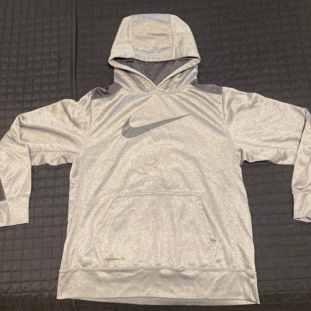 Nike Therma-Fit hoodie. Boys Large